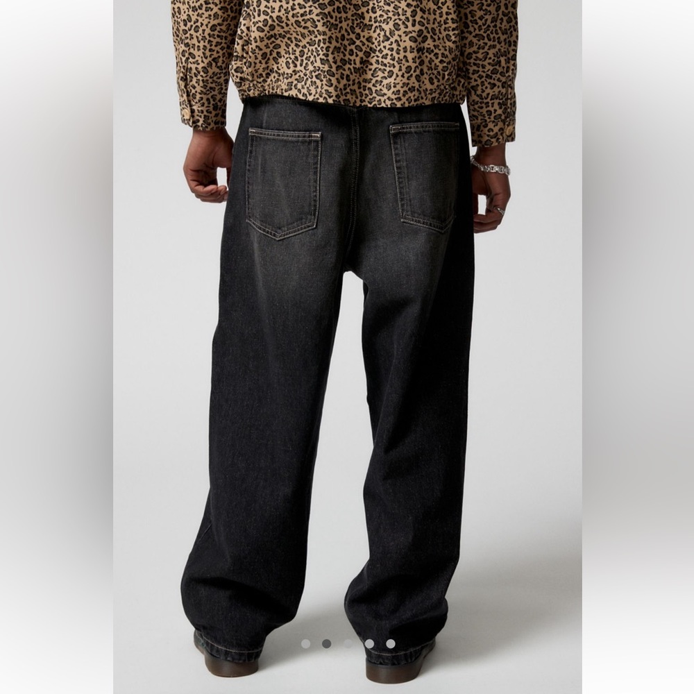 URBAN OUTFITTERS BDG 2000’s MEGA BAGGY JEAN